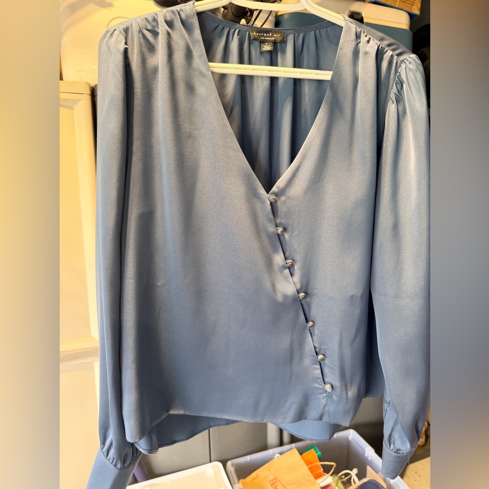 Current Air Women’s blouse- L
